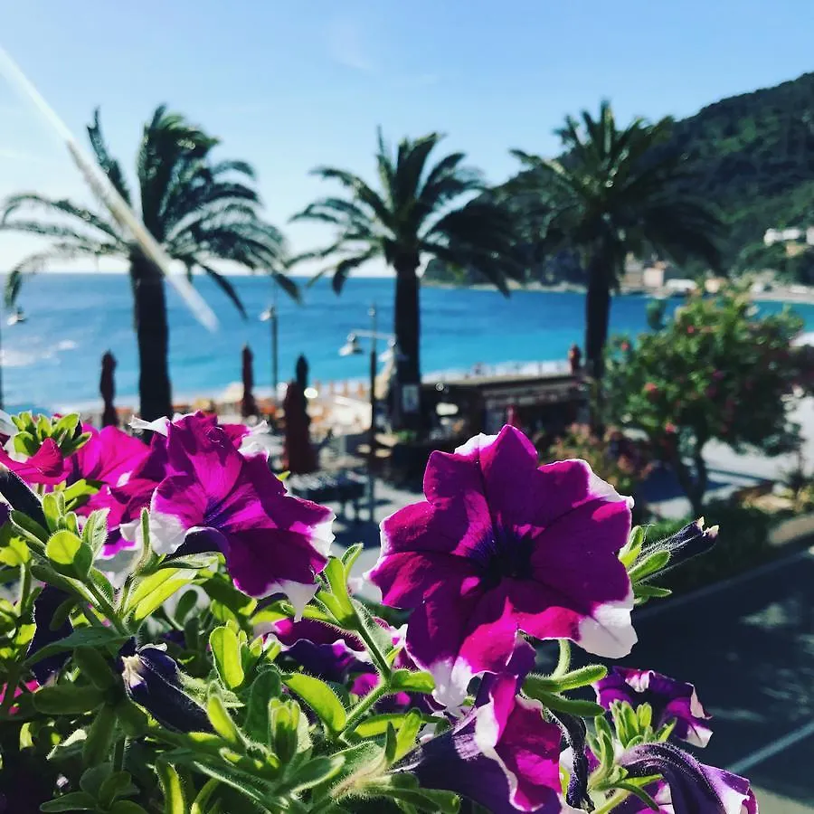 Ca' De Tobia Bed & Breakfast Noli